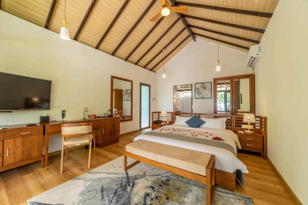 Fiyalvalhoo image 6.jpg