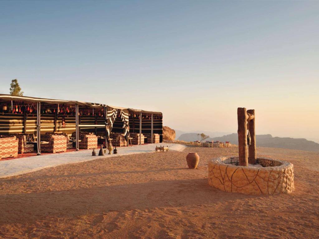 Movenpic Nabatean Castle outside restaurant.jpg