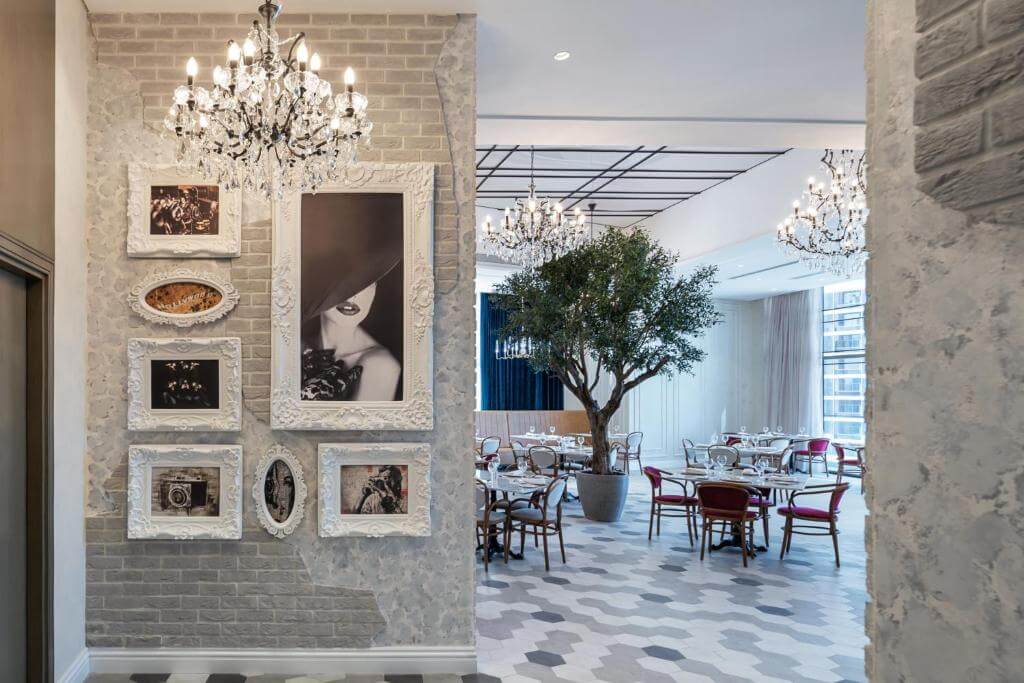 parmount midtown restaurant.jpg