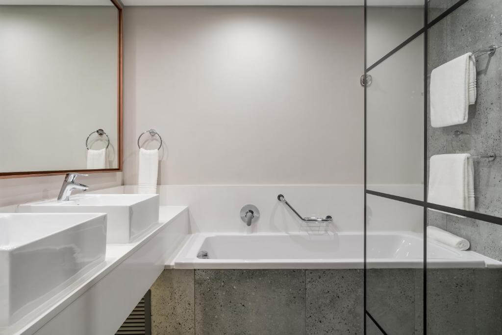 kruger gate hotel bathroom.jpg