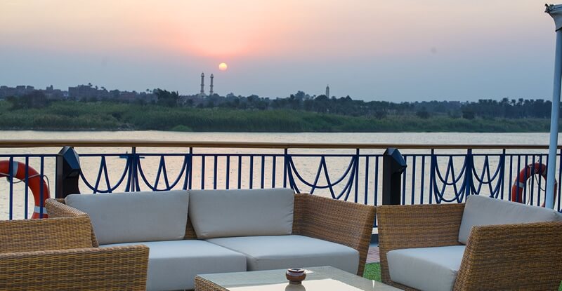 amwajlivingstontop deck.jpg
