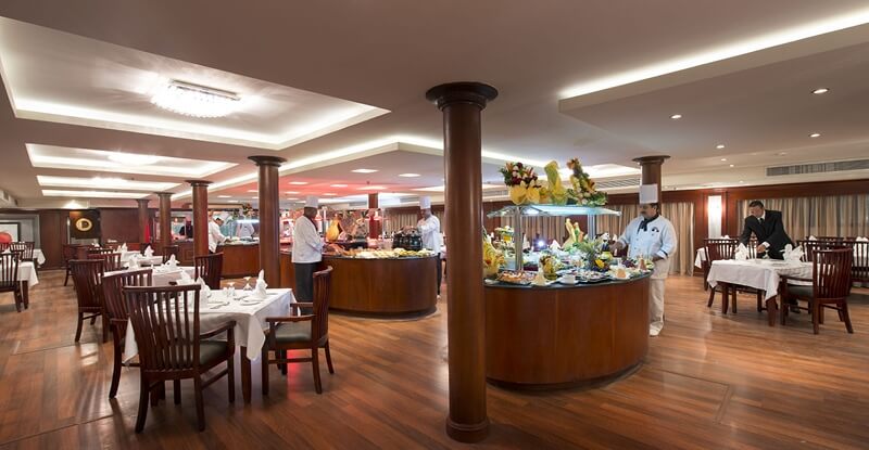 amwaj livingston buffet.jpg