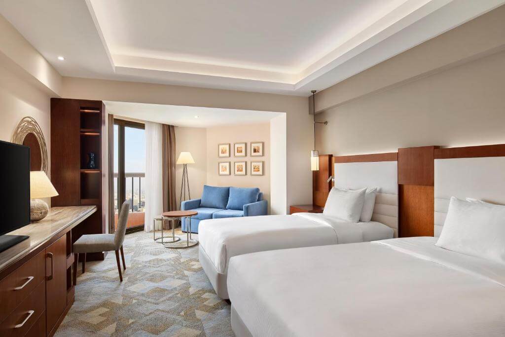 rameses hilton bedroom.jpg