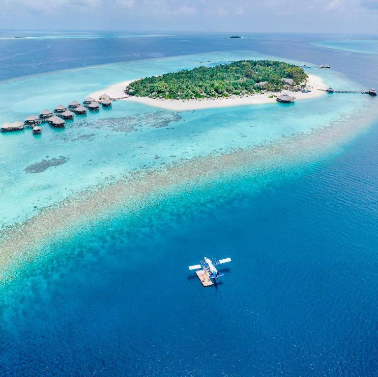 kiha maldives seaplane.jpg