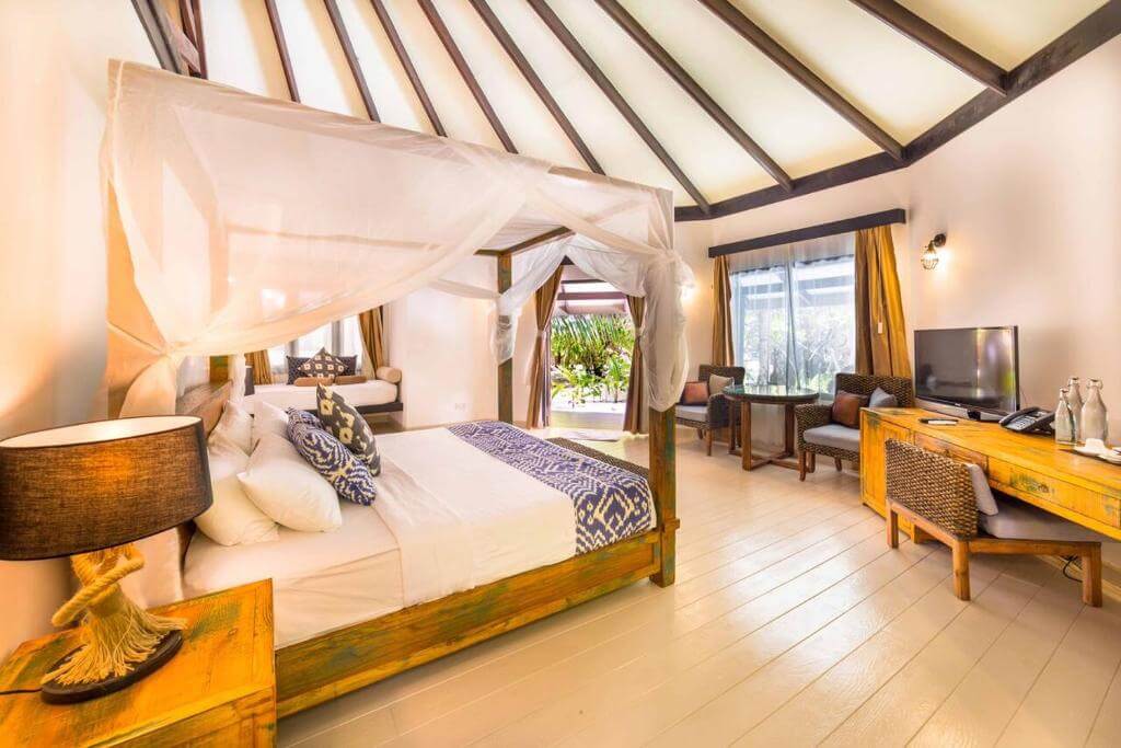 kihaa maldives villa.jpg