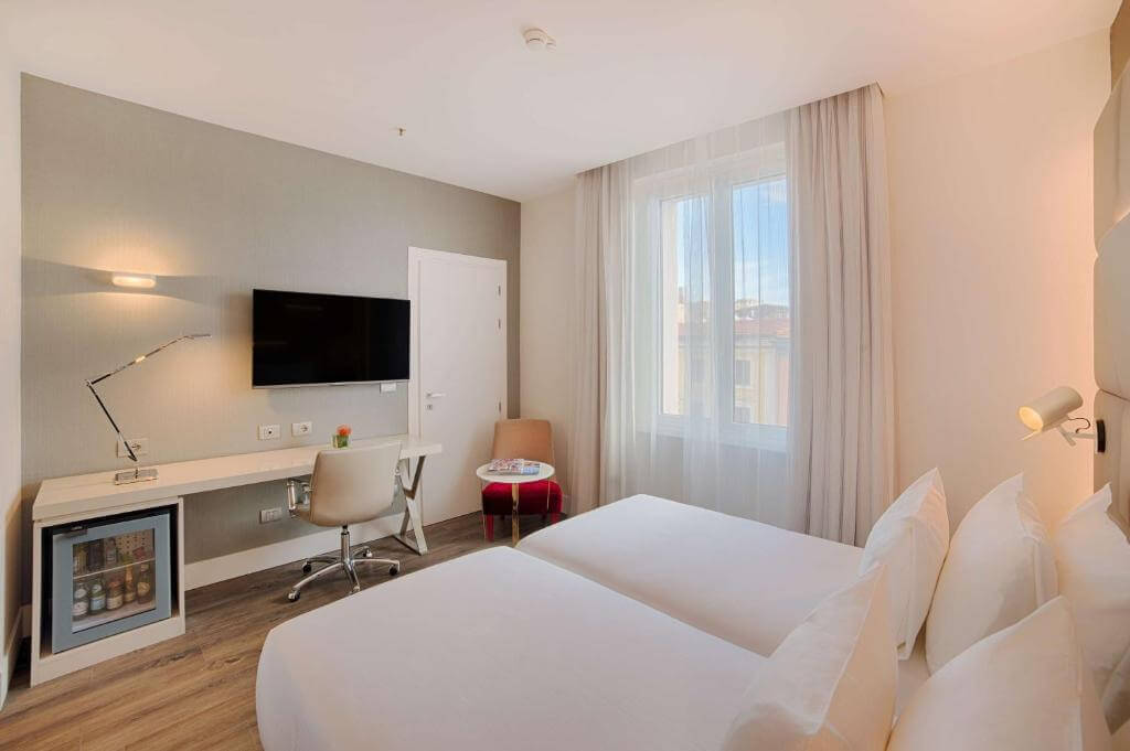 NH Collection Palazzo Cinquecento Rome Room.jpg