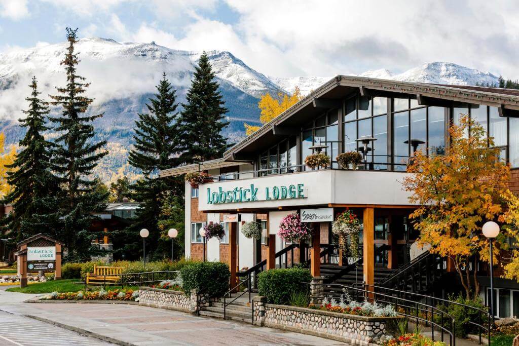 Lobstick lodge 1.jpg