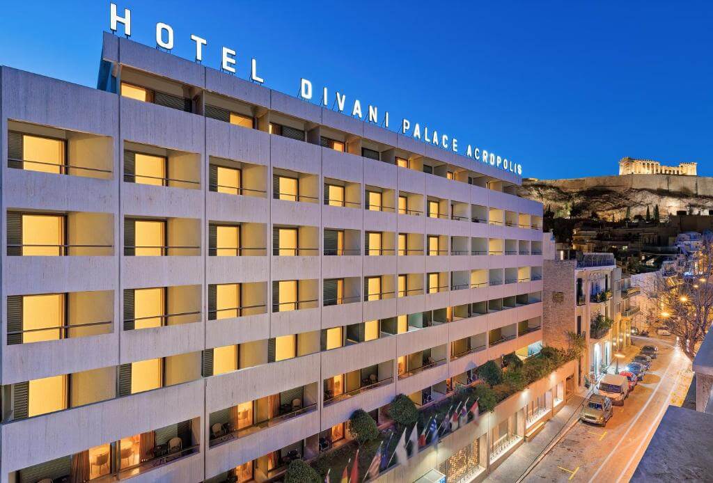 Divani palace 1.jpg
