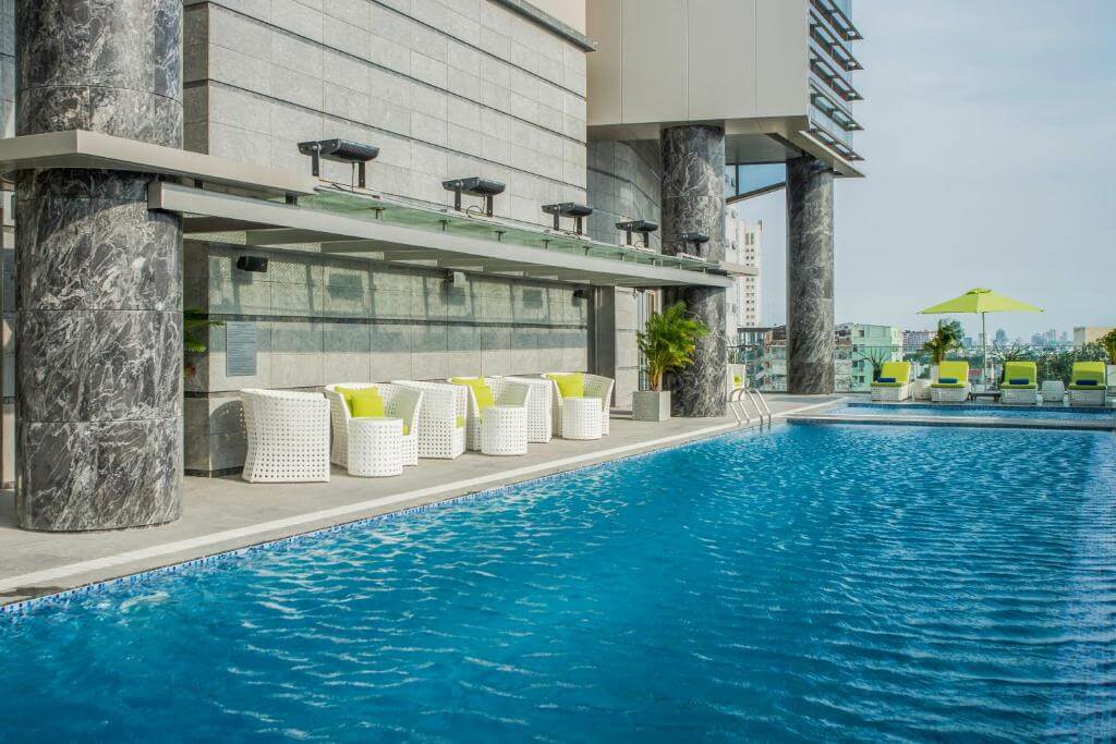 pullman saigon 5.jpg