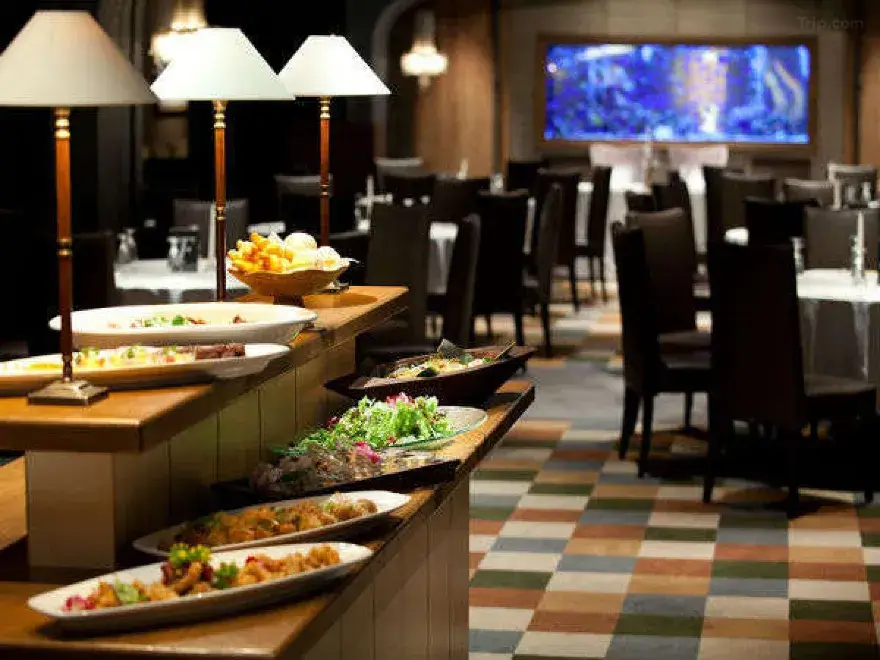Cross Hotel - 3.webp