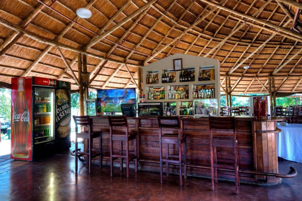 Azambezi lodge 3.jpg