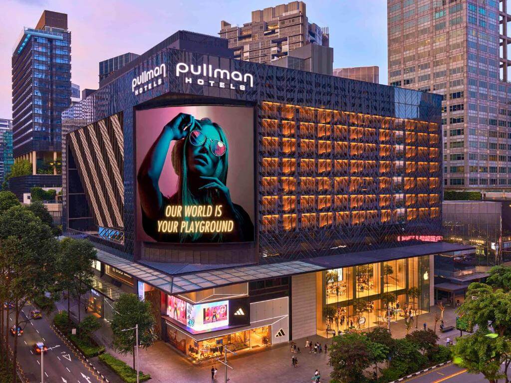 pullman sing 1.jpg