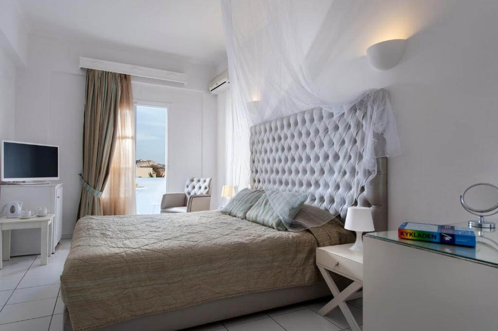 daedalus santorini 5.jpg