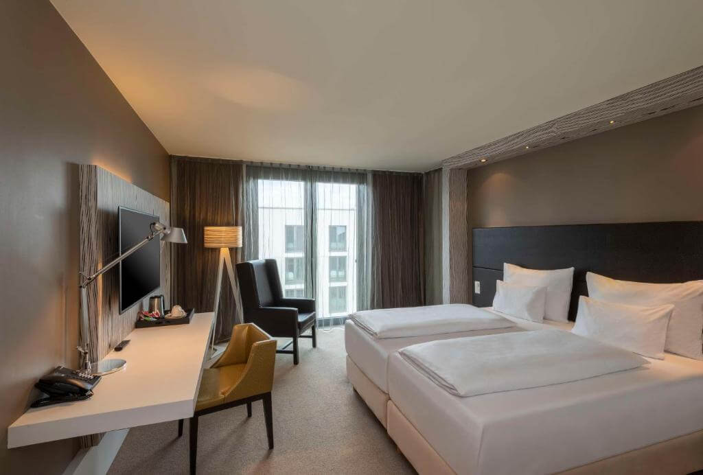 Vienna Doubletree 6.jpg