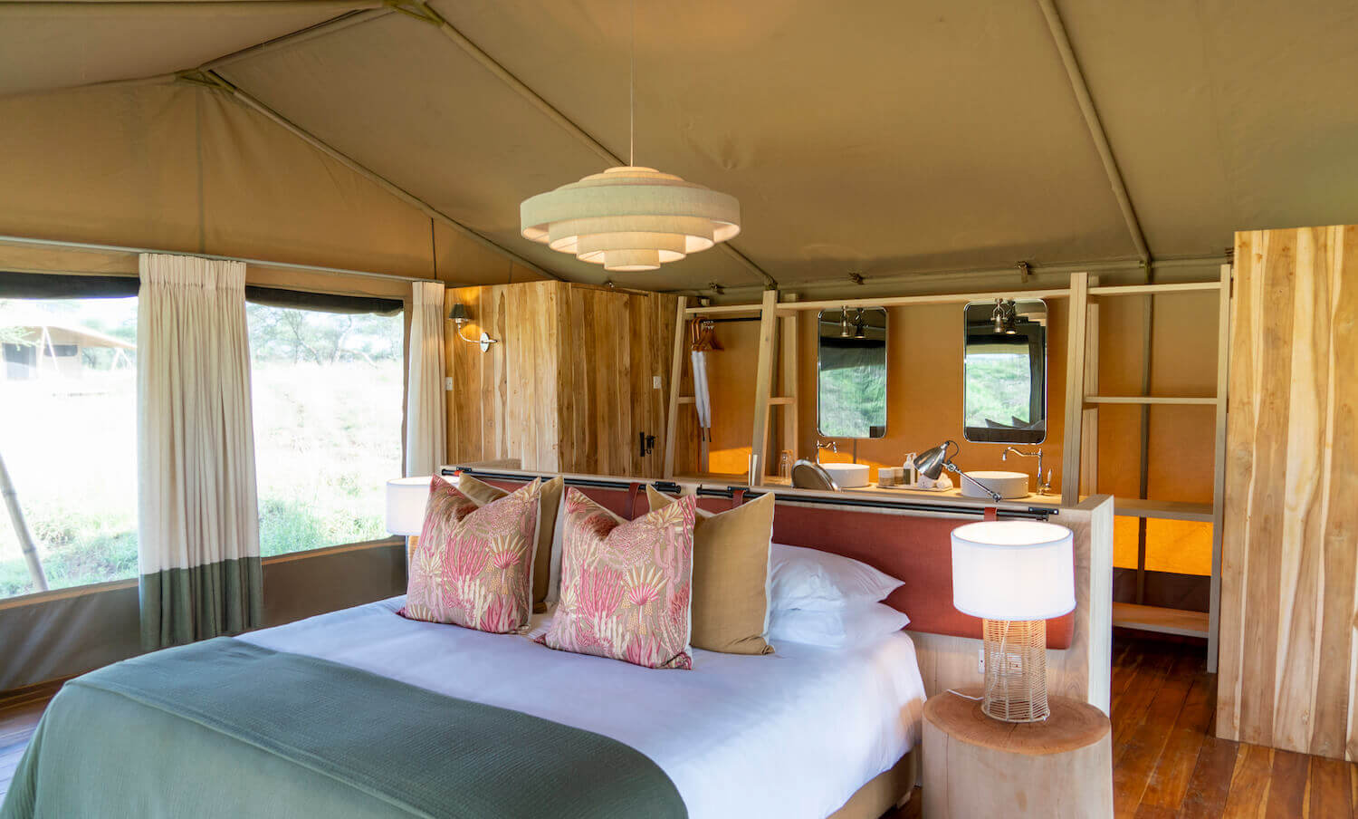 Serengeti Acacia bliss 1.jpg