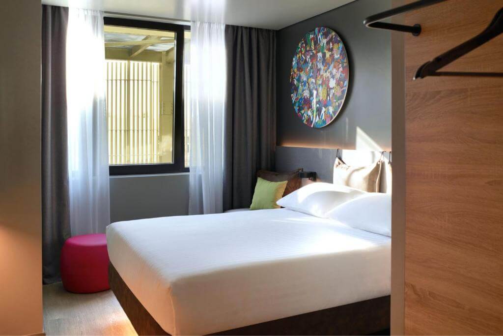 Moxy athens 4.jpg