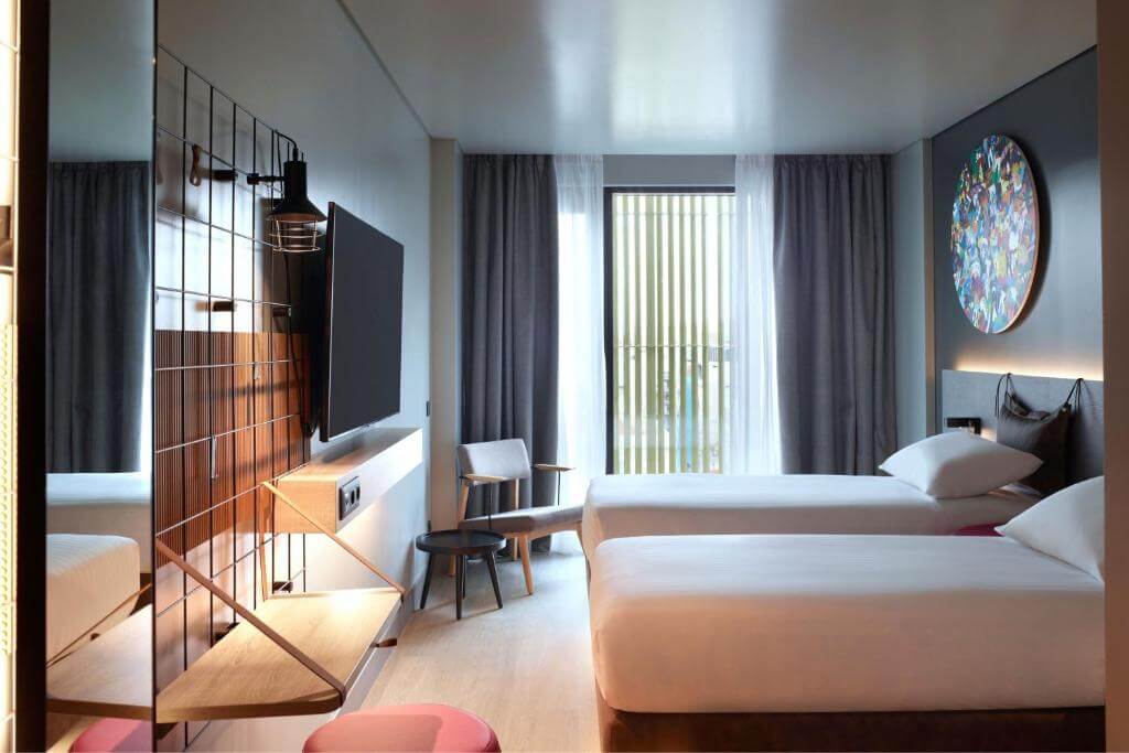Moxy athens 2.jpg