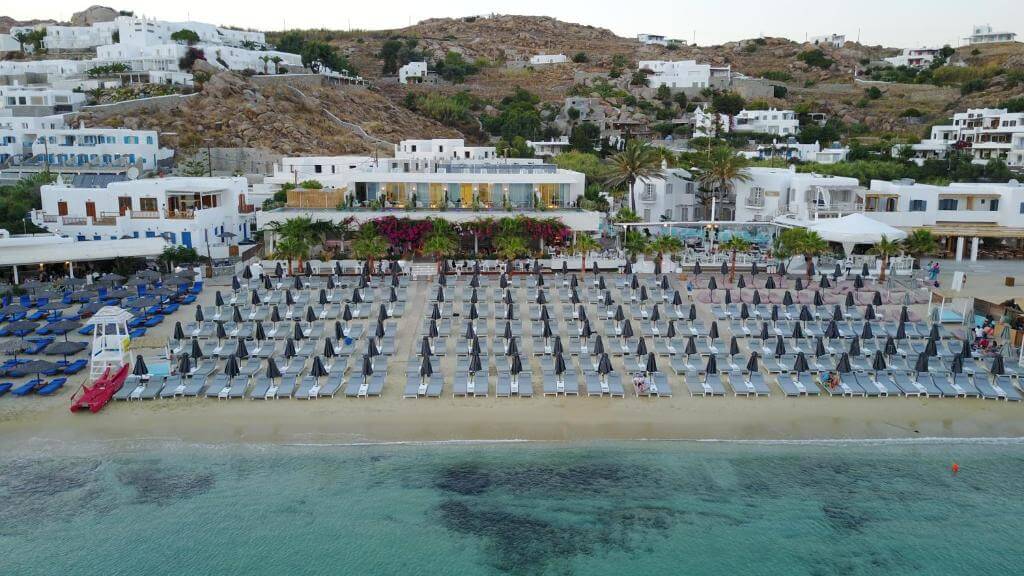 Mykonos Dove Beach resort 1.jpg