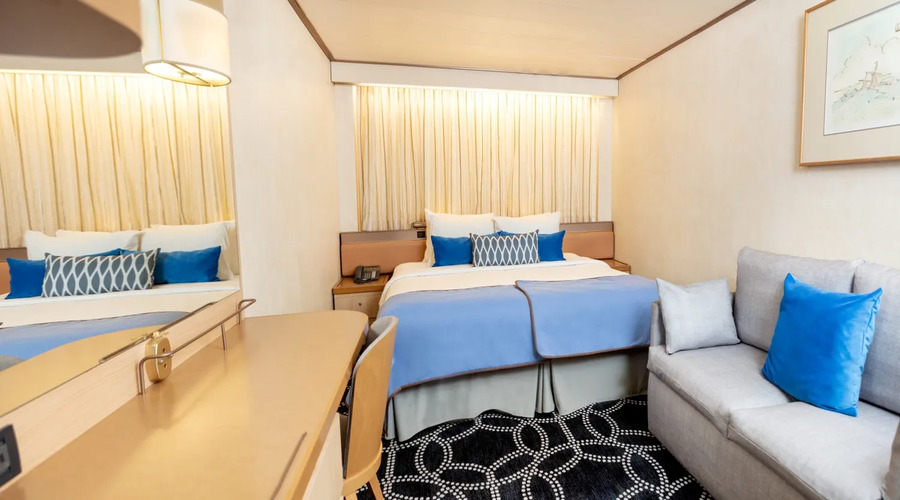 Interior Cosmos Cabin.jpg