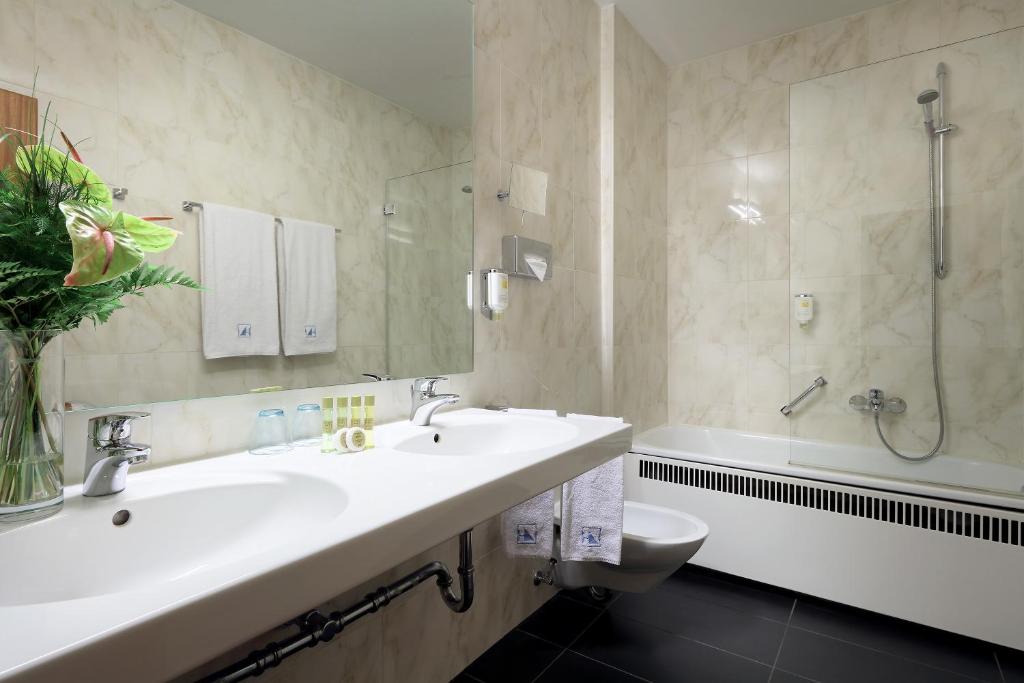 Eurostars Park Hotel Maximilian 3.jpg