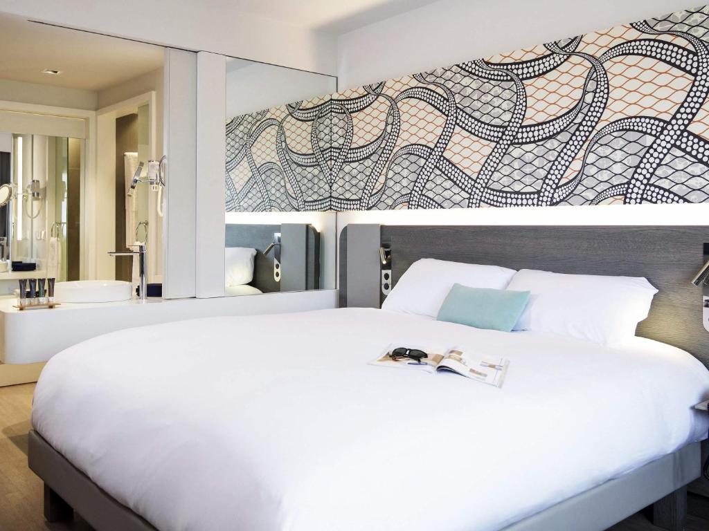 Novotel Cotonou 2.jpg