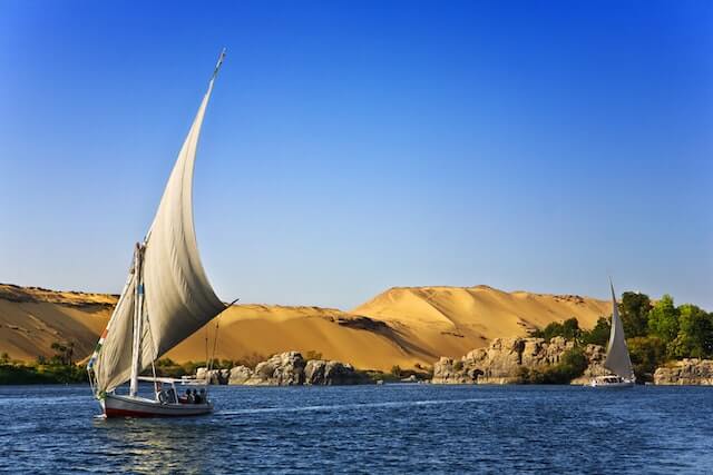 Feluca Aswan.jpg