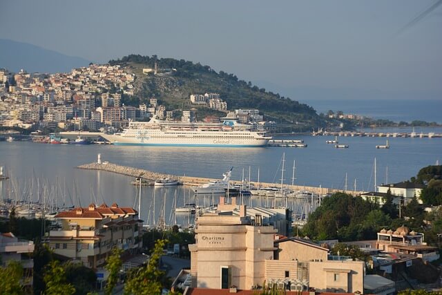 cruise-ship-5667214_640.jpg