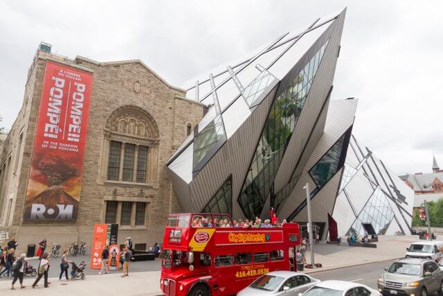 Royal-Ontario-Museum-exterior-with-visitors-streetview-daytime_Attractions_Image-small.jpg