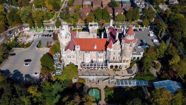 Casa Loma Daytime 3-small.jpg