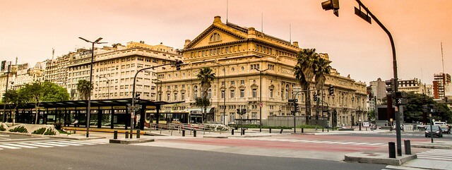 colon-theater-2389927_640.jpg