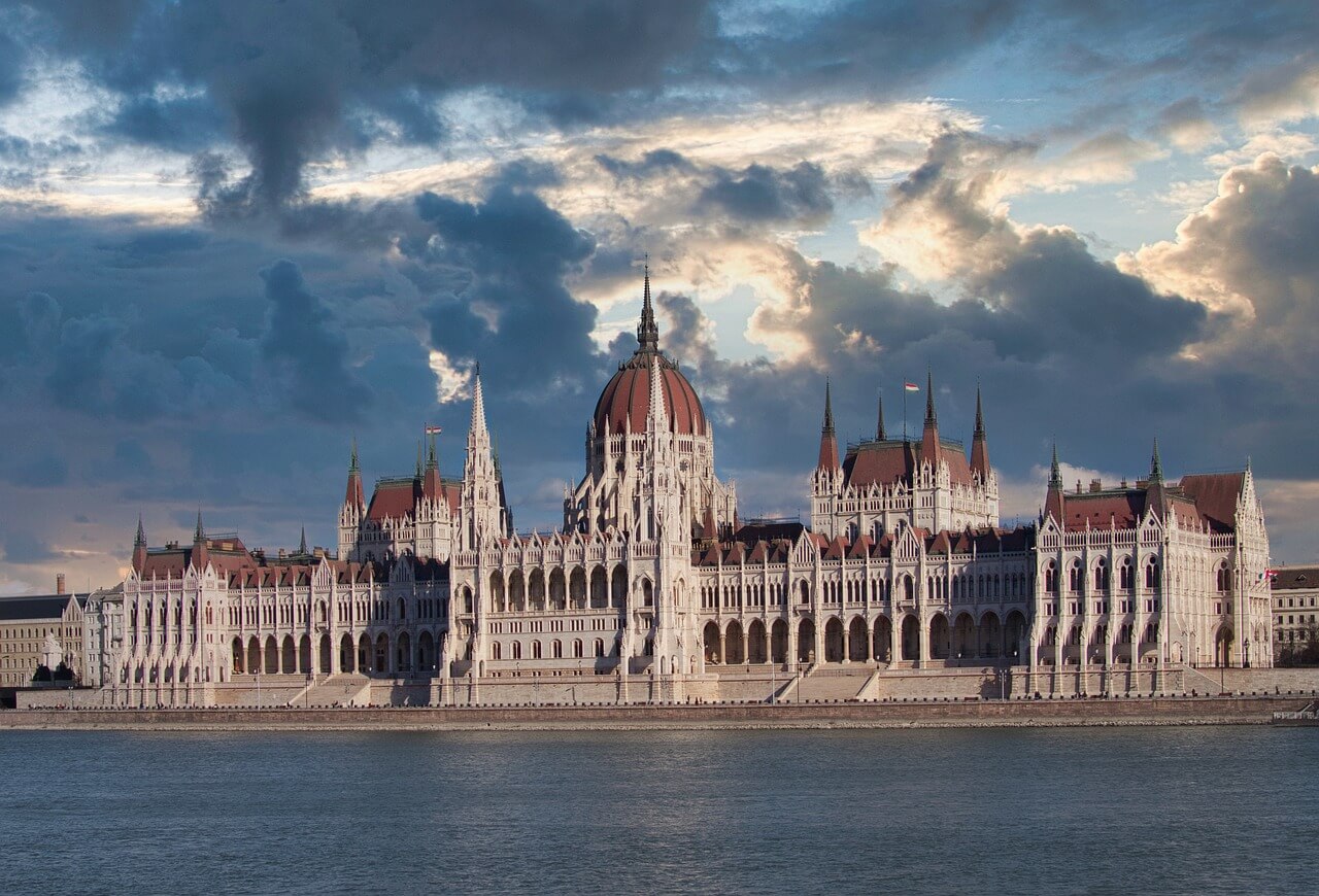 Hungary 1.jpg