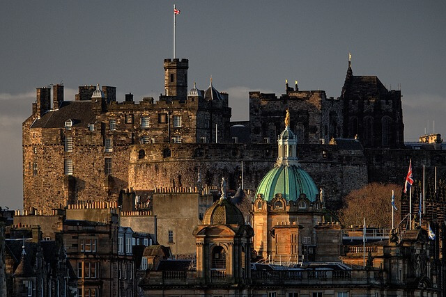 edinburghcastle.jpg