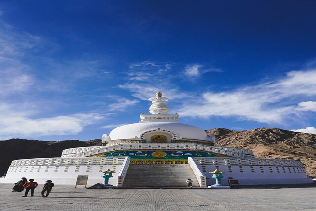 Shanti Stupa, (1).jpg
