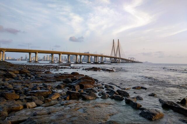 Worli Sea Link Mumbai.jpg