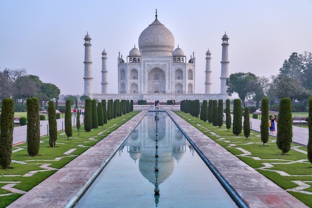 Taj Mahal-5264542_640-427.jpg