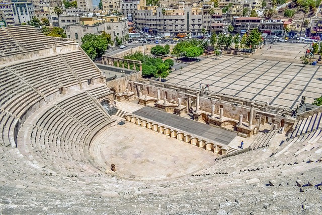 roman-theatre-4382457_640.jpg