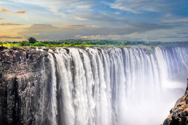 waterfalls-5971816_1920 (1).jpg