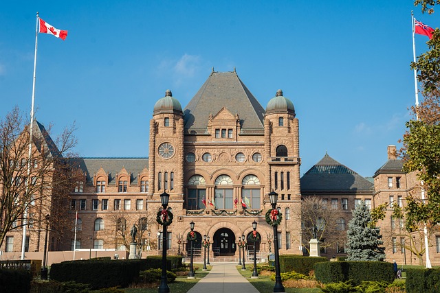 queens-park-4650367_640.jpg