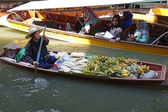 Damnoen saduak.jpg
