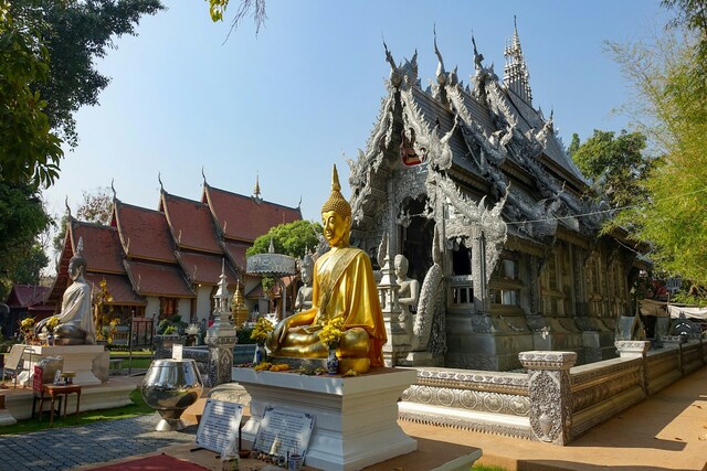 Silver Temple Chiang Mai.jpg