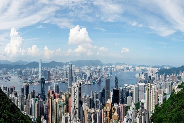 6248913-hong-kong-2678269_1280 (1).jpg